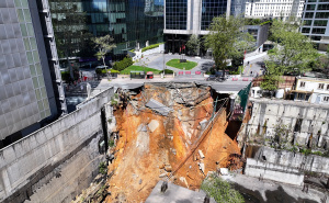 Foto: AA / Urušena cesta u Istanbulu