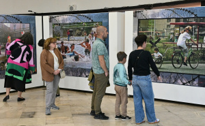 Foto: N.G / Radiosarajevo.ba / Plač za 1.601 dijete, izložba Rikard Larma