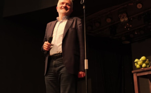 Foto: Općina Centar / Predstava Đurologija, Branka Đurića Đure u Domu mladih