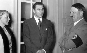 Foto: Picture Alliance / Max Schmeling, svjetski prvak u boksu sa suprugom Anny Ondra kod Hitlera, 30. 11. 1935.