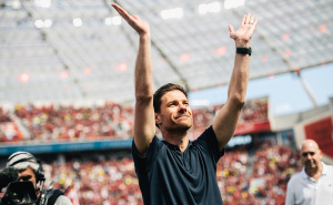 Foto: AA / Xabi Alonso se oprostio od navijača Bayera
