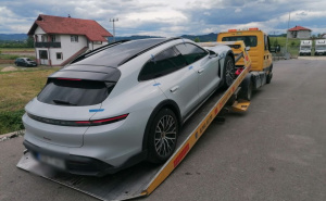 Foto: FUP / Automobil Porsche, Interpol potjernica