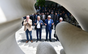 Foto: A.K./Radiosarajevo.ba / Odavanje počasti poginulim pripadnicima Odreda policije Lasta