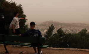 Foto: AA / Gusti oblaci saharske prašine prekrili Grčku