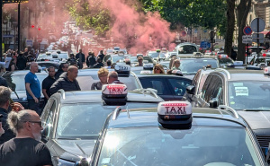 Foto: AA / Masovni protesti u Parizu