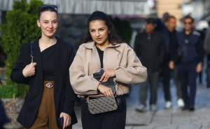 Foto: Dž. K. / Radiosarajevo.ba / Građani i turisti šetaju Baščaršijom