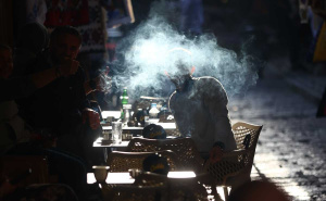 Foto: Dž. K. / Radiosarajevo.ba / Građani i turisti šetaju Baščaršijom