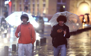 Foto: Dž. K. / Radiosarajevo.ba / Kiša iznenadila Sarajlije