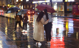 Foto: Dž. K. / Radiosarajevo.ba / Kiša iznenadila Sarajlije