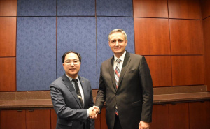 Foto: Predsjedništvo BiH / Denis Bećirović u posjeti američkom senatoru