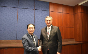 Foto: Predsjedništvo BiH / Denis Bećirović u posjeti američkom senatoru