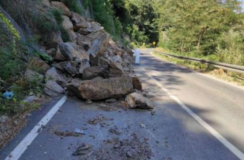 Magistralna cesta M-14 na dionici između Srbljana i Bosanske Krupe