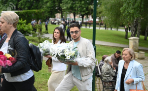 Foto: Tuzlanski.ba / Porodice ubijenih na Kapiji