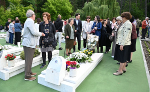 Foto: Tuzlanski.ba / Porodice ubijenih na Kapiji