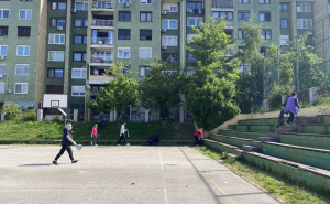 Foto: JU OŠ "Skender Kulenović" Sarajevo / Kolektiv OŠ Skender Kulenović organizovao akciju čišćenja i dezinfekcije