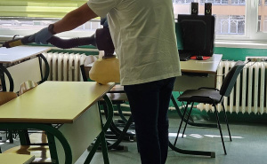 Foto: Press služba KS / Osnovne i srednje skole zapocele s provodjenjem mjera nakon proglasenja epidemije leptospiroze