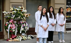 Foto: A. K. / Radiosarajevo.ba / Memorijalna šetnja za Azru Spahić i Almu Suljić