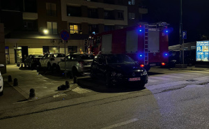 Foto: Radiosarajevo / Gorio automobil na Otoci