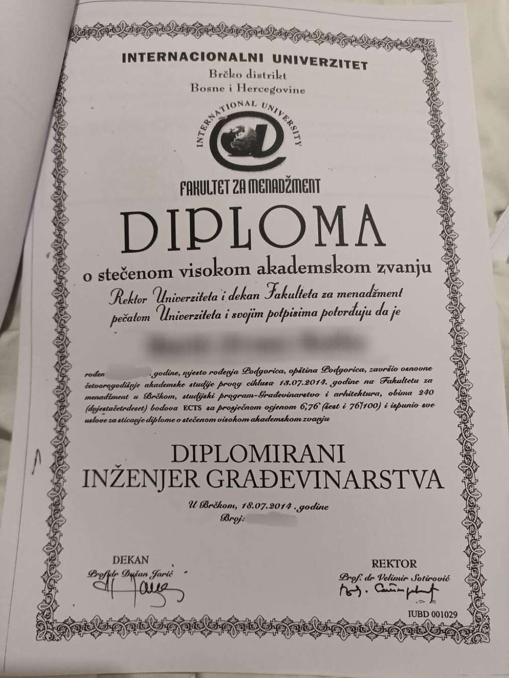Lažna diploma