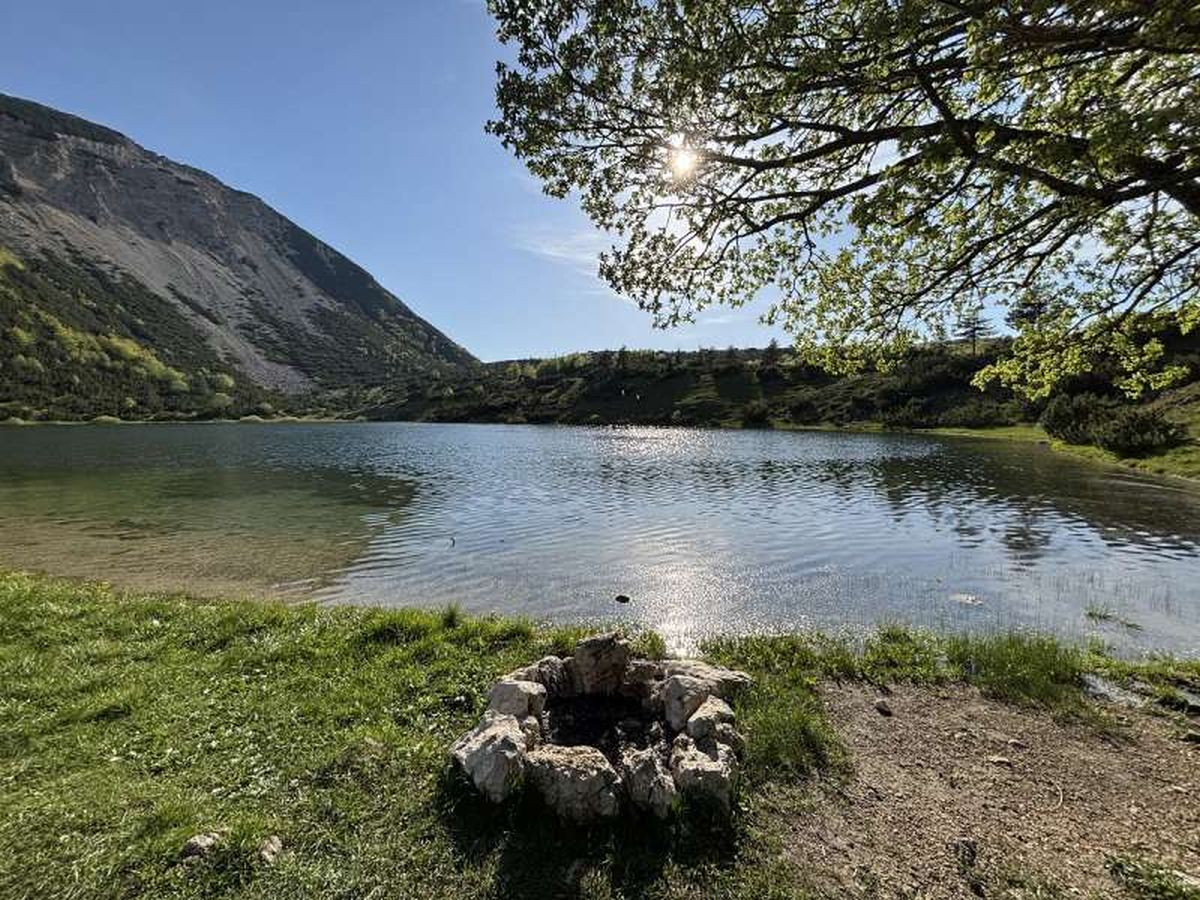 Šatorsko Jezero