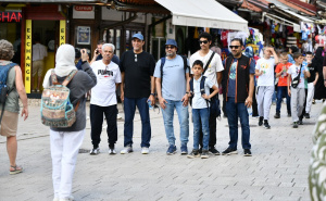 Foto: A. K. / Radiosarajevo.ba / Građani i turisti uživaju u prelijepom danu