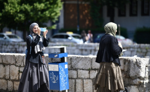 Foto: A. K. / Radiosarajevo.ba / Građani i turisti uživaju u prelijepom danu