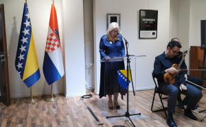 Foto: Press / Izložba “Mrtvare” i predstavljanje prve poštanske marke povodom 30. godišnjice genocida u Srebrenici