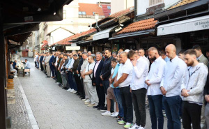 Foto: Dž.K. / Radiosarajevo.ba / Bajram-namaz jutros u Sarajevu