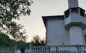 Foto: AA / Bajramsko jutro u Srebrenici