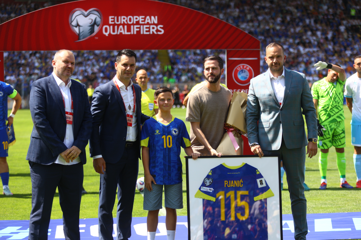 Miral Pjanić se oprostio od reprezentacije