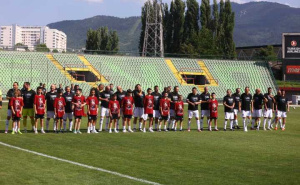 Foto: Dž. K. / Radiosarajevo.ba / Humanitarna utakmica veterana FK Sarajevo i FK Željezničar
