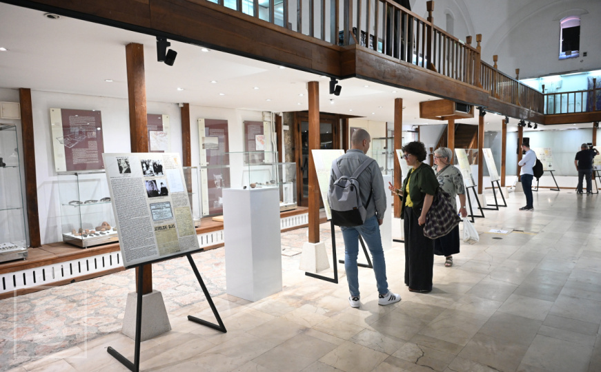 Izložba 'Ženski glasovi'