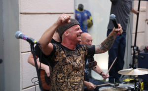 Foto: Dž. K. / Radiosarajevo.ba / Dubioza kolektiv iznenadila Sarajlije
