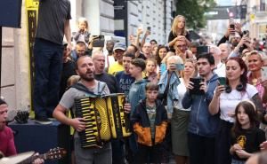 Foto: Dž. K. / Radiosarajevo.ba / Dubioza kolektiv iznenadila Sarajlije