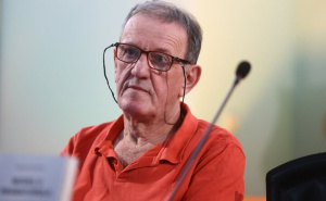 Foto: N. G. / Radiosarajevo.ba / Promocija knjige akademika Dževada Karahasana "Model u dramaturgiji"