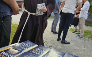 Foto: Ustupljena fotografija / Promovisana knjiga 'Franjevci – Čuvari Bosne'