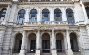 Foto: Dž. K. / Radiosarajevo.ba / Obrušavanje fasade za zgrade NPS