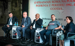 Foto: Britanska ambasada / Konferencija o stradanju Roma u ratu