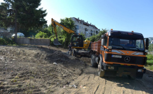 Foto: Press / Srušen ruševni objekat u Ulici Tešanjska 15