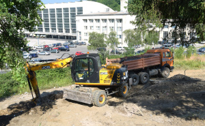 Foto: Press / Srušen ruševni objekat u Ulici Tešanjska 15