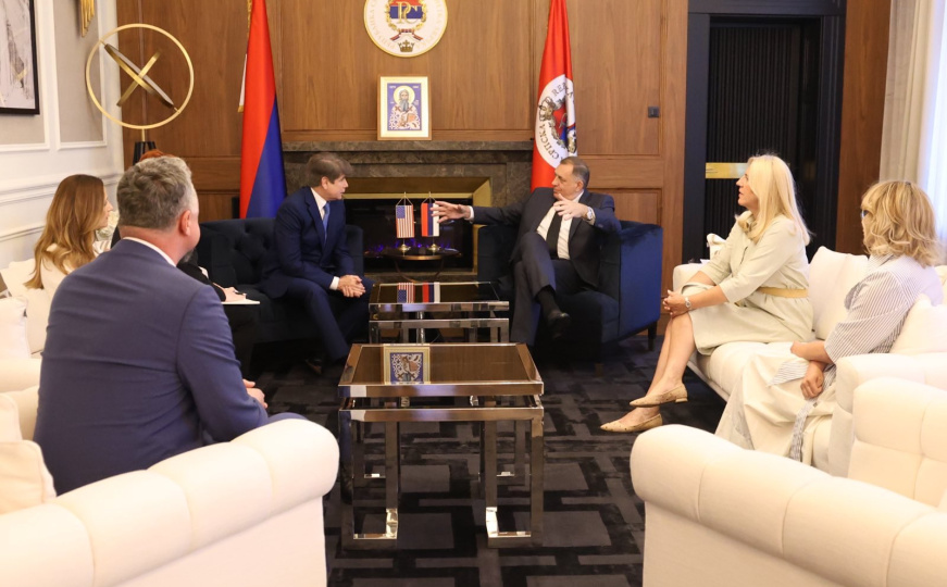 Milorad Dodik i Rod Blagojevich, Kabinet predsjednika RS