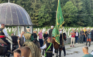 Foto: MINA / Konjanici krenuli s Karaule