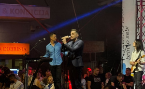 FOTO: Radiosarajevo.ba / Koncert Mirze Selimovića na Dobrinji