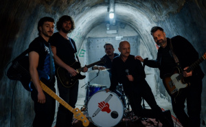 Foto: Neonski / Mile Kekin sa bendom