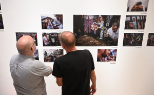 Foto: N.G / Radiosarajevo.ba / Damir Šagolj, izložba Srebrenica