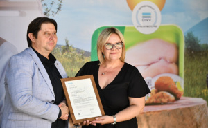 Foto: A. K. / Radiosarajevo.ba / Perutnini Ptuj uručen certifikat 'uzgojeno bez upotrebe antibiotika'