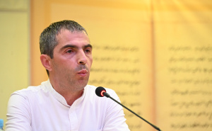 Foto: N.G./Radiosarajevo.ba / Predstavljena Monografija "Srebrenica - Potočari 1995-2025.: Srebrenička dova"