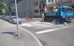 Foto: Radiosarajevo.ba / Gorio kamion na Skenderiji