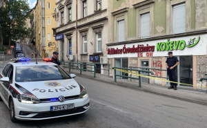 Foto: A. K. / Radiosarajevo.ba / Policija na terenu kod Druge gimnazije