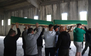 Foto: Dž.K. / Radiosarajevo.ba / Tabuti u Potočarima
